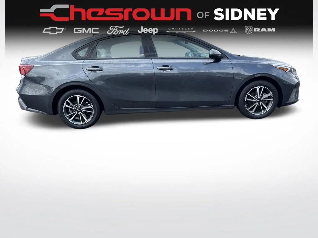 Used 2023 Gray Kia LXS image 6