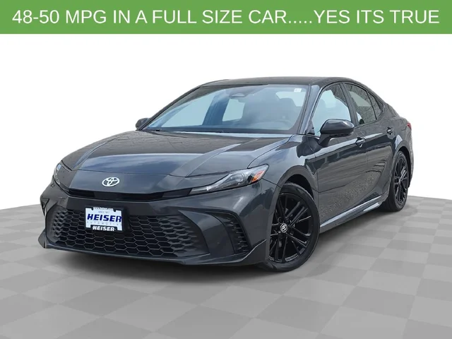 2025 Toyota Camry SE
