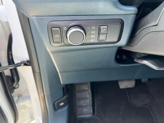 New 2026 Oxford White Ford XLT image 42