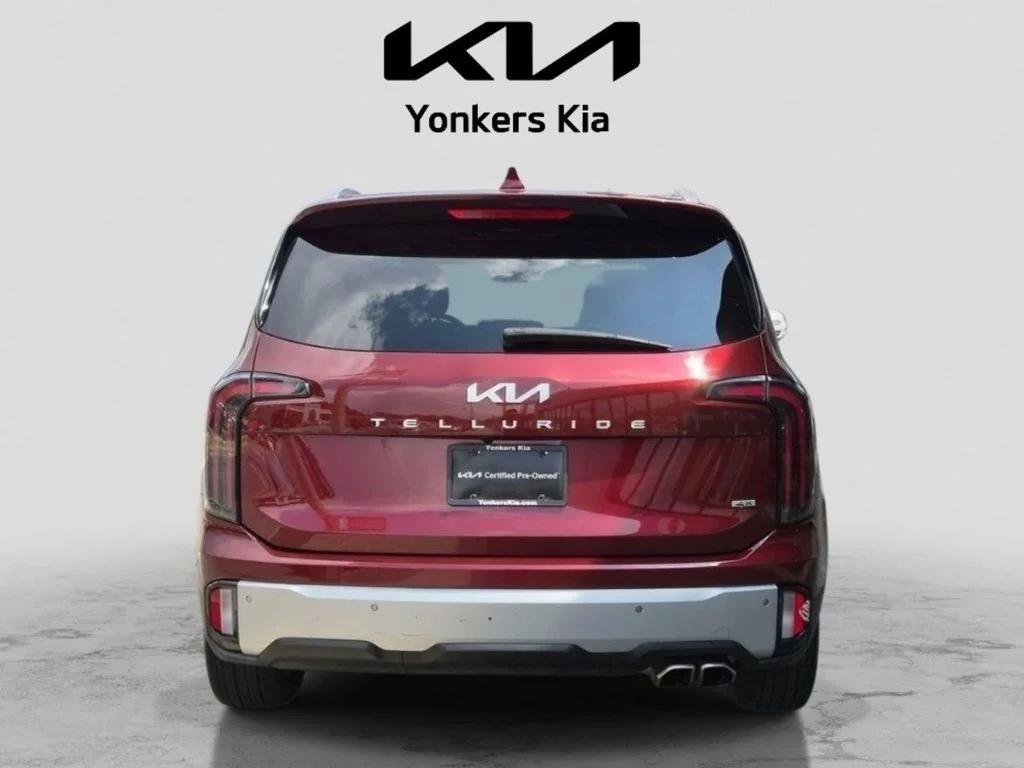 Used 2023 Red Kia EX image 7