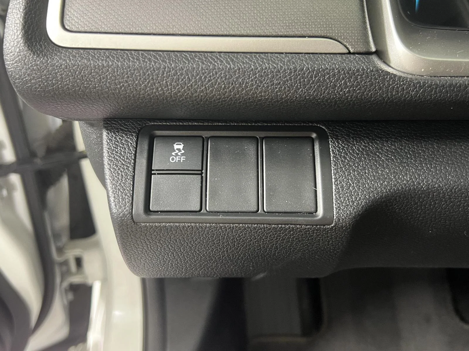 Used 2018  Honda EX image 18