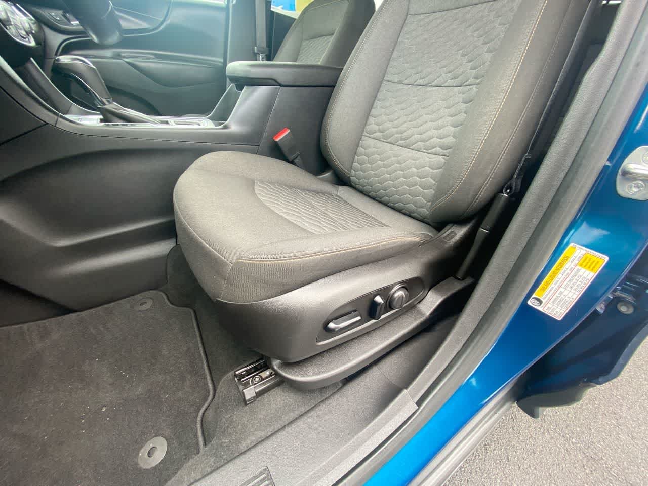 Used 2019 Pacific Blue Metallic Chevrolet LT image 5
