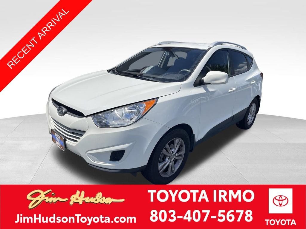 Used 2011 White Hyundai GLS image 1