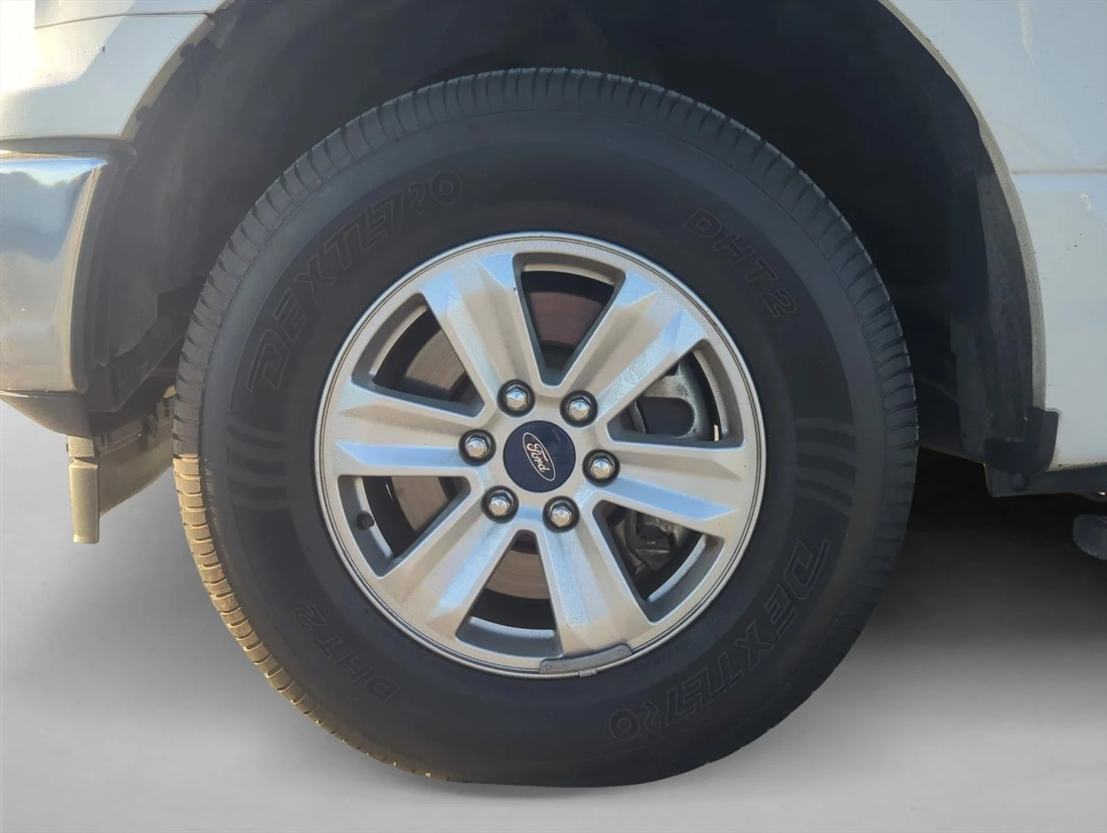 Used 2020 Oxford White Ford XLT image 7
