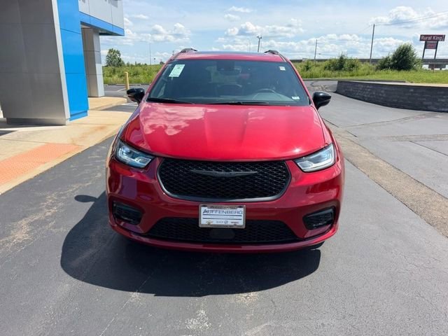 2025 Chrysler Pacifica Limited - Photo 3