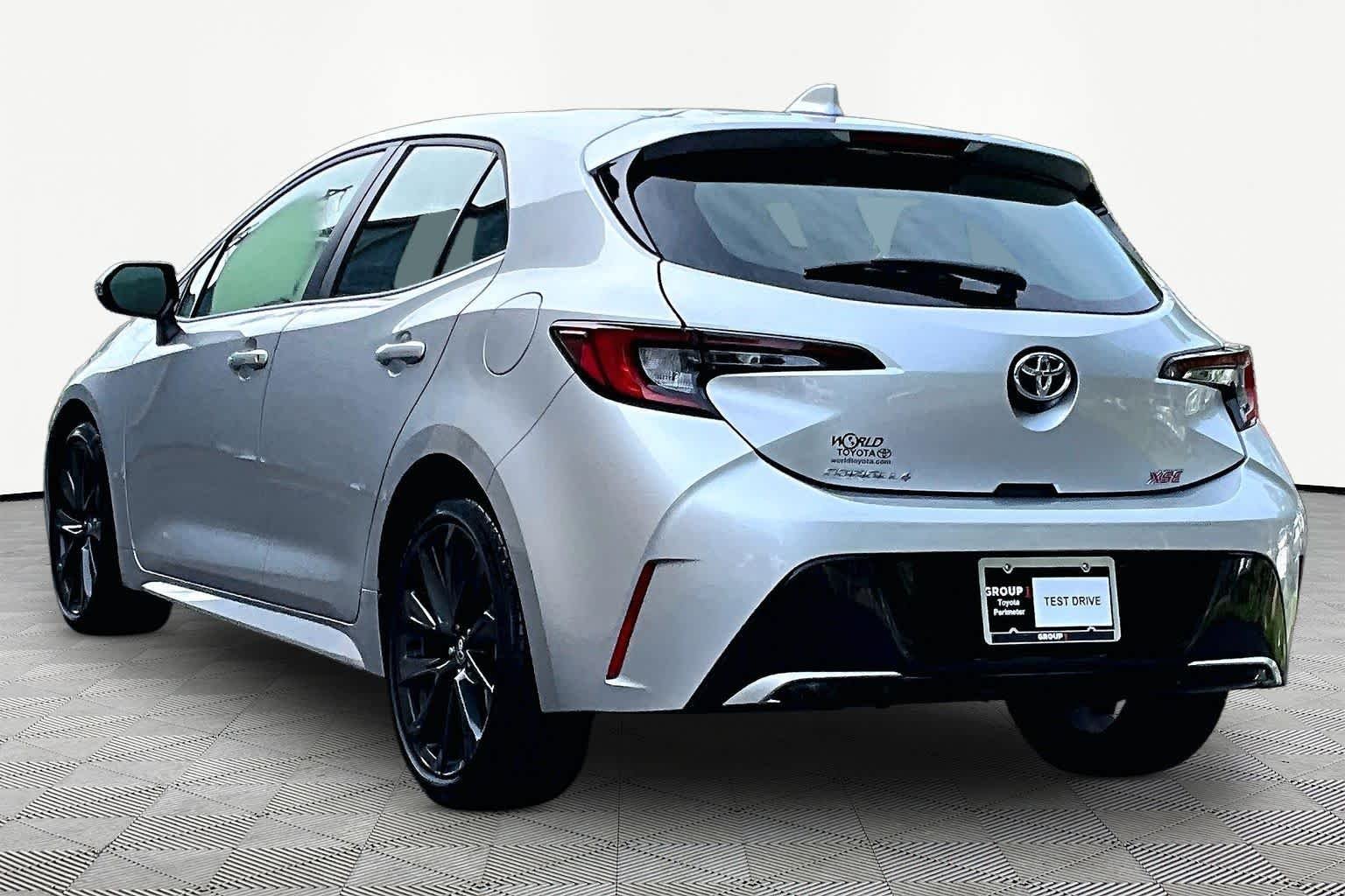 Used 2023 Classic Silver Metallic Toyota XSE image 12