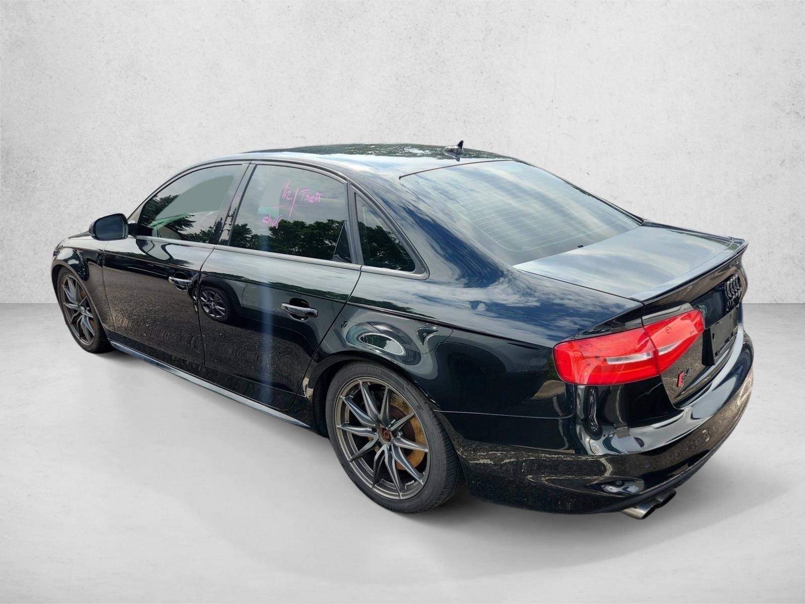 Used 2015 Brilliant Black Audi Premium Plus image 8