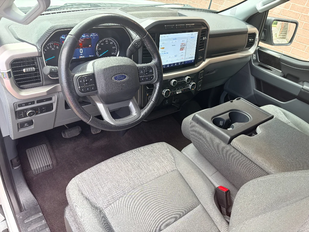 Used 2022 Oxford White Ford XLT image 14