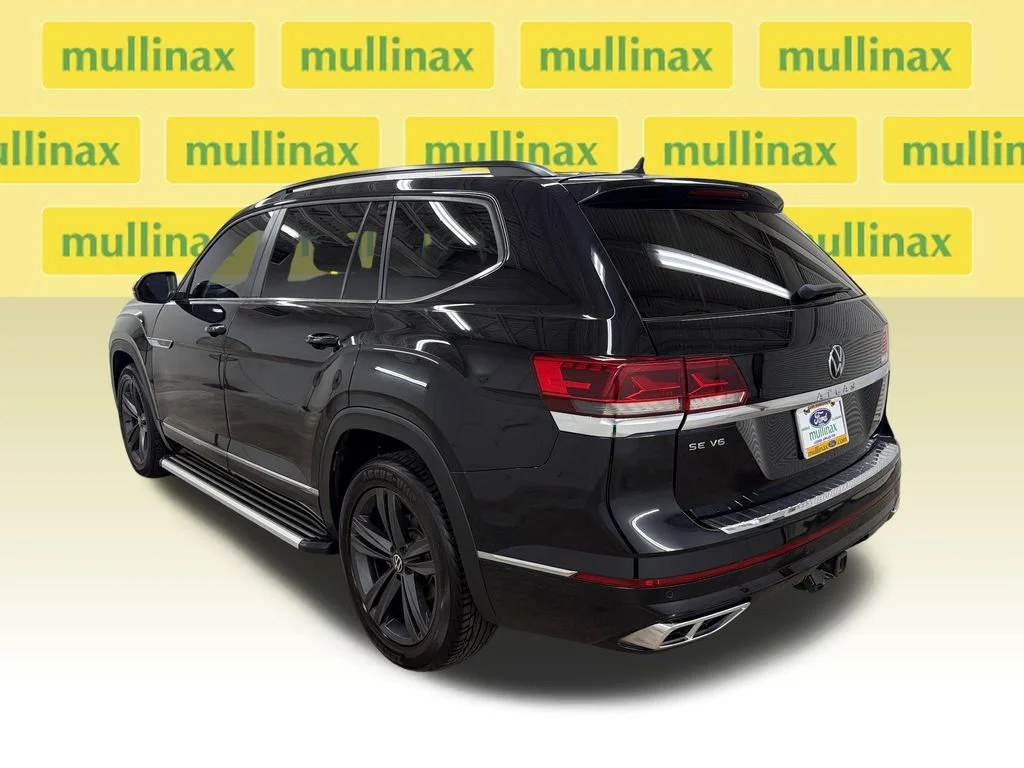 Certified Used 2021 Black Volkswagen 3.6L V6 SE w/Technology R-Line image 10