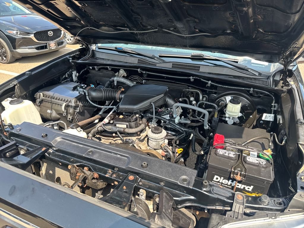 Used 2018 Black Toyota SR5 image 44