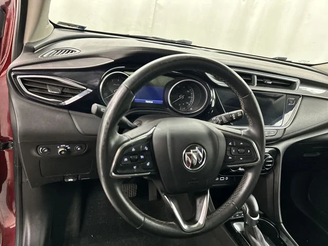 Used 2022 Red Buick Essence image 8