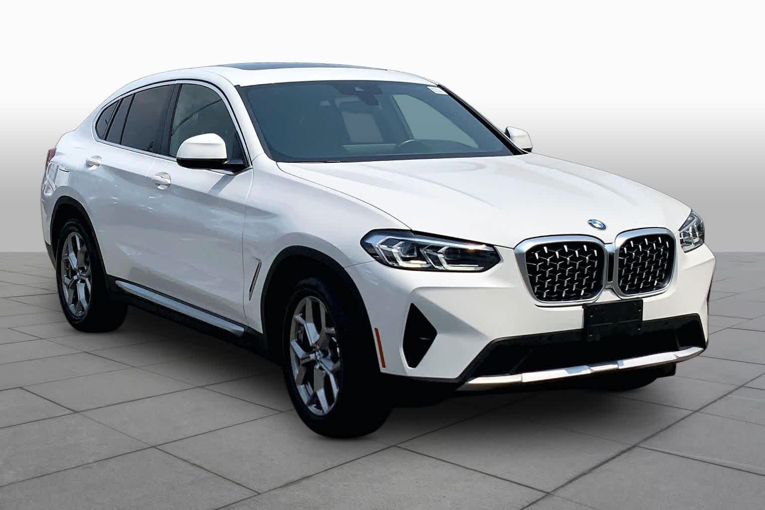 Used 2022 Alpine White BMW xDrive30i image 3