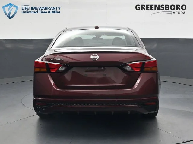 Used 2025 Red Nissan 2.5 SV image 6
