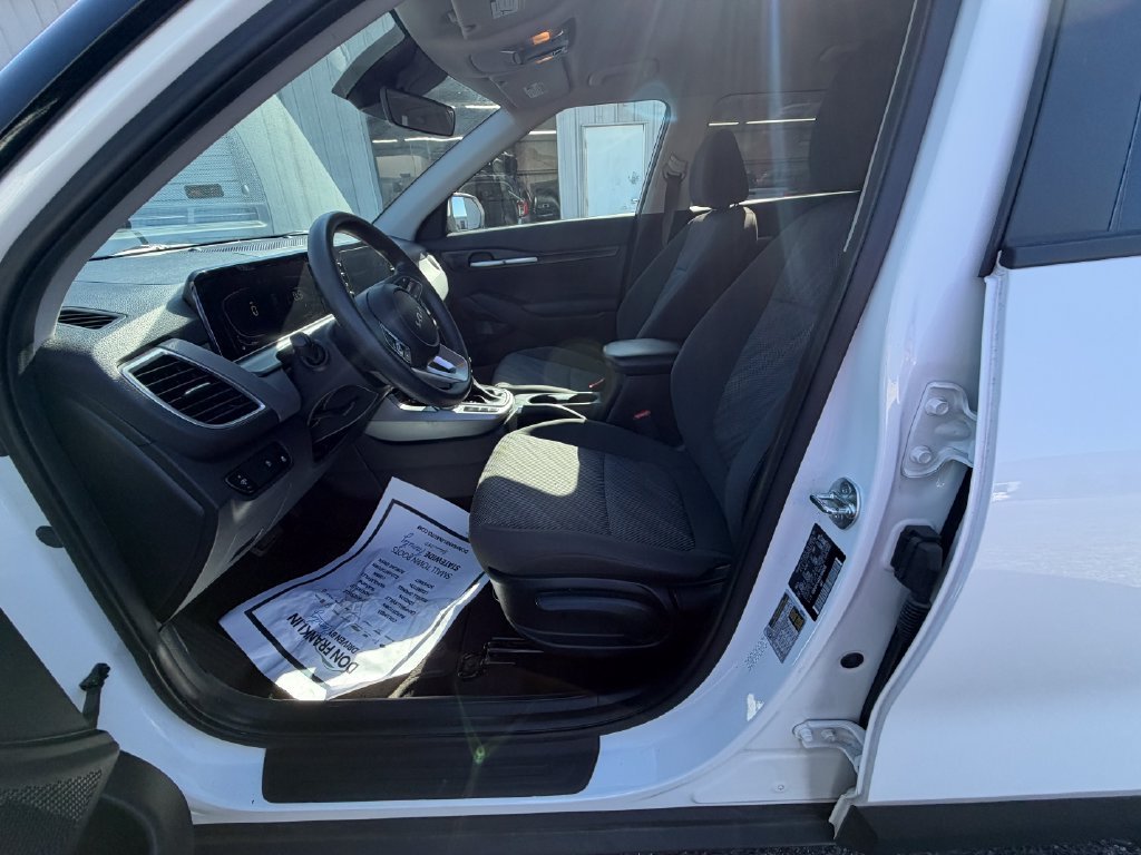 Used 2024 White Kia LX image 10