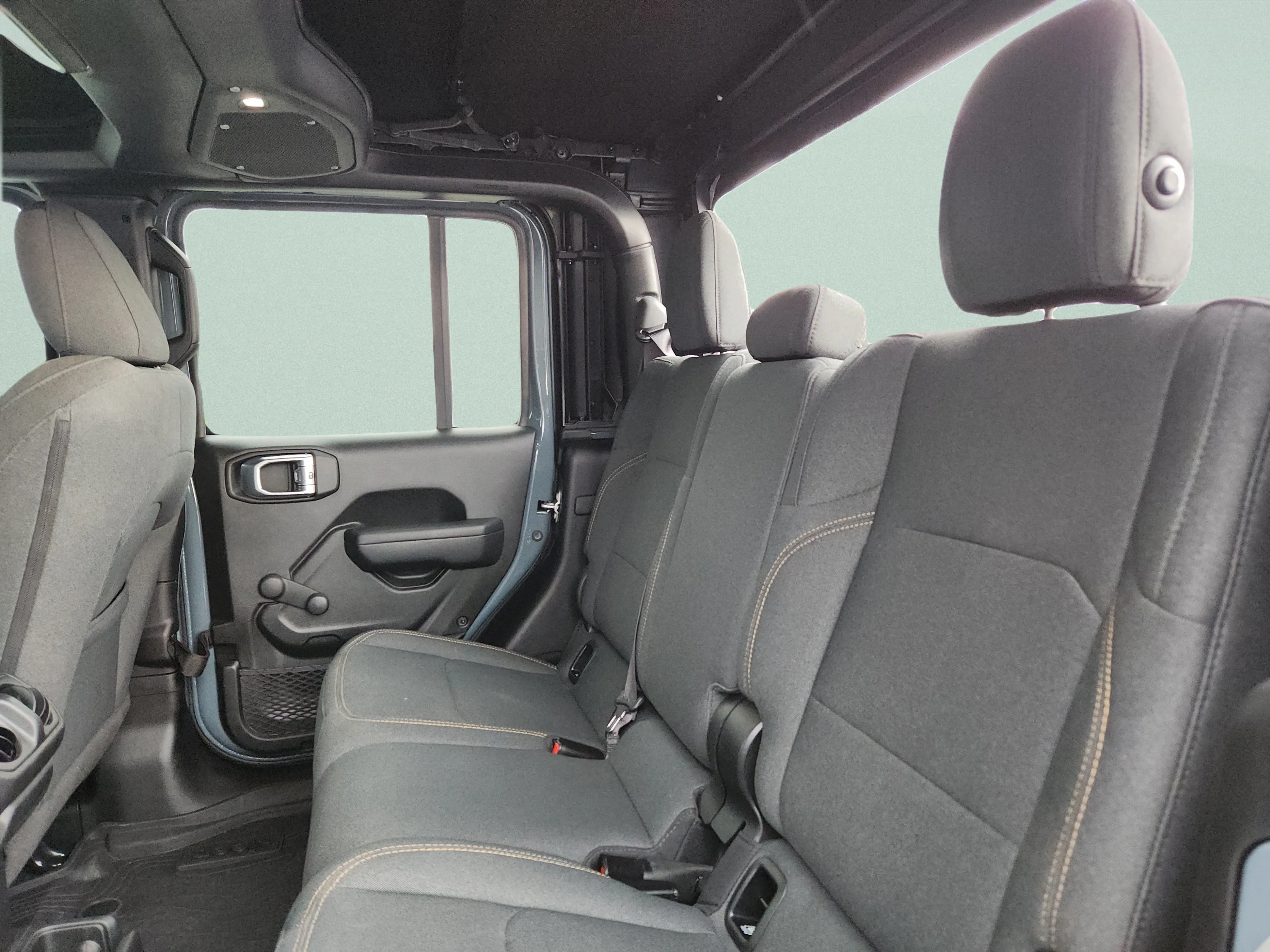 Used 2024 Anvil Clear Coat Jeep Sport image 22