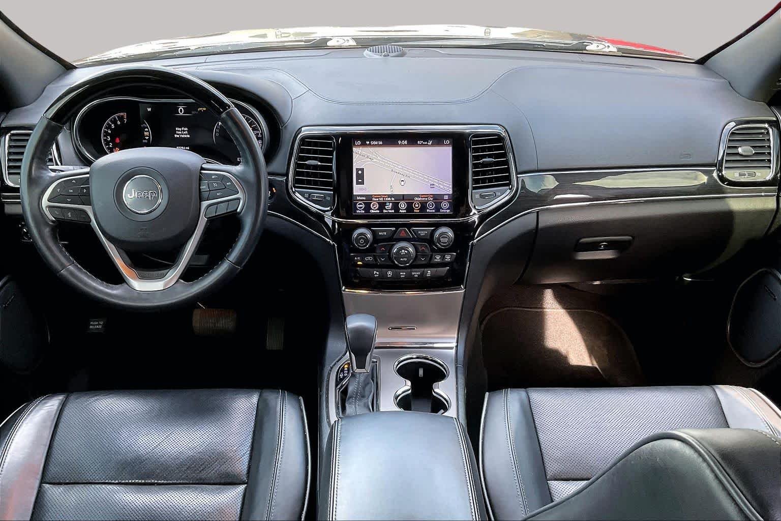 Used 2020 Granite Crystal Metallic Clearcoat Jeep Overland image 14