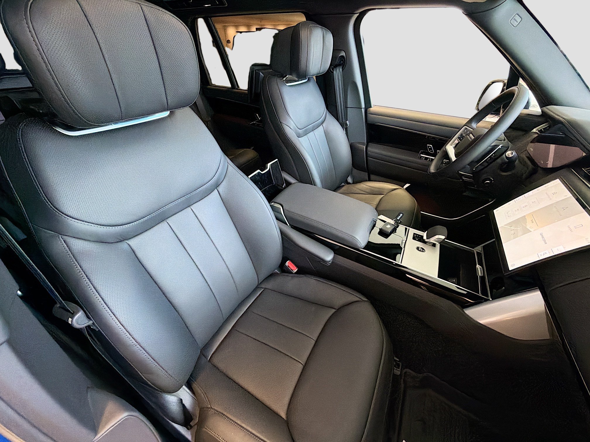 New 2026 Velocity Blue Satin Land Rover Autobiography image 12