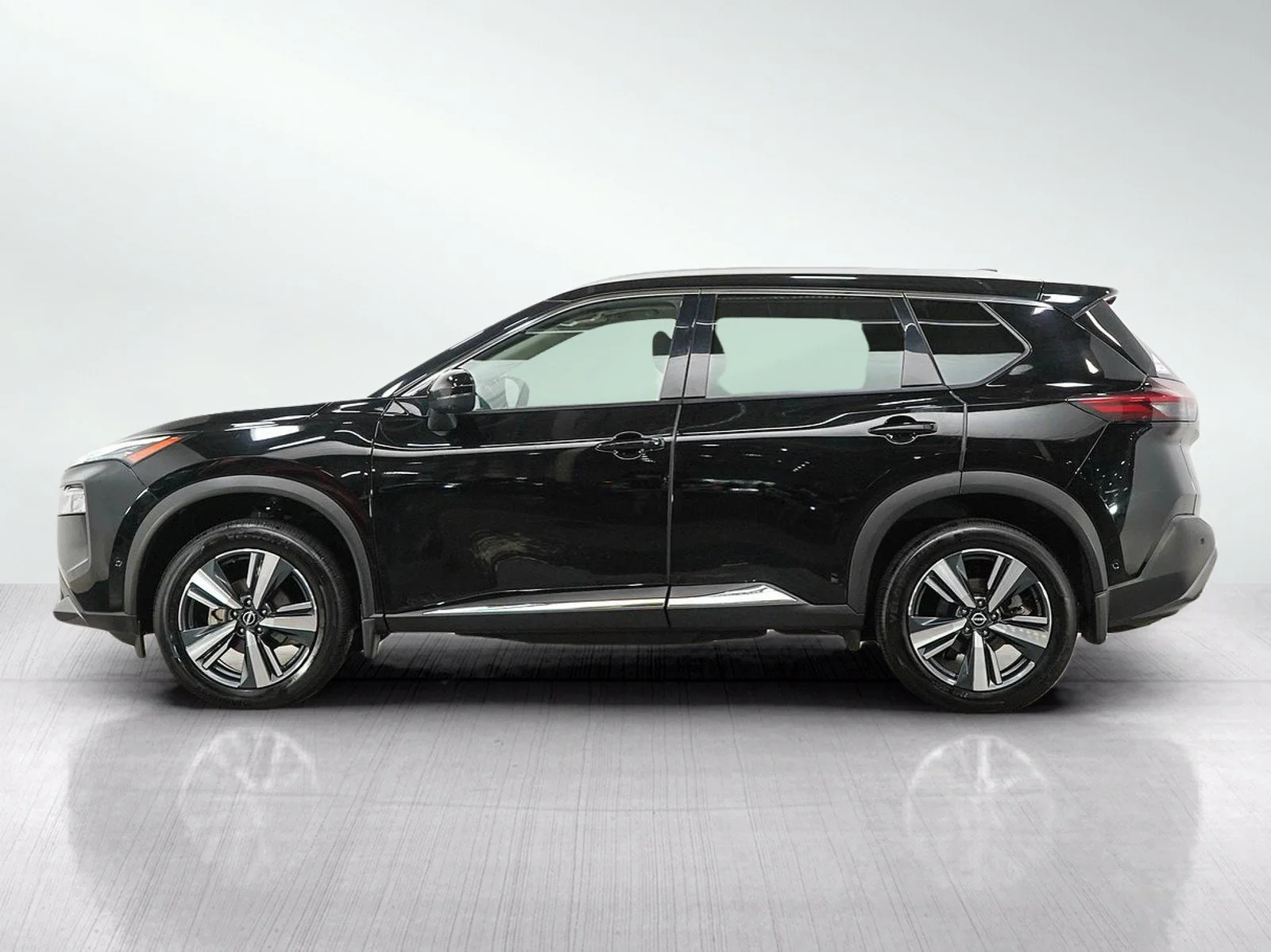 Used 2023 Nissan Rogue SL with VIN JN8BT3CB8PW191662 for sale in Minneapolis, Minnesota