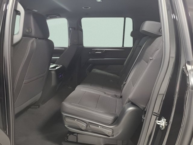 2026 Chevrolet Suburban LS - Photo 14