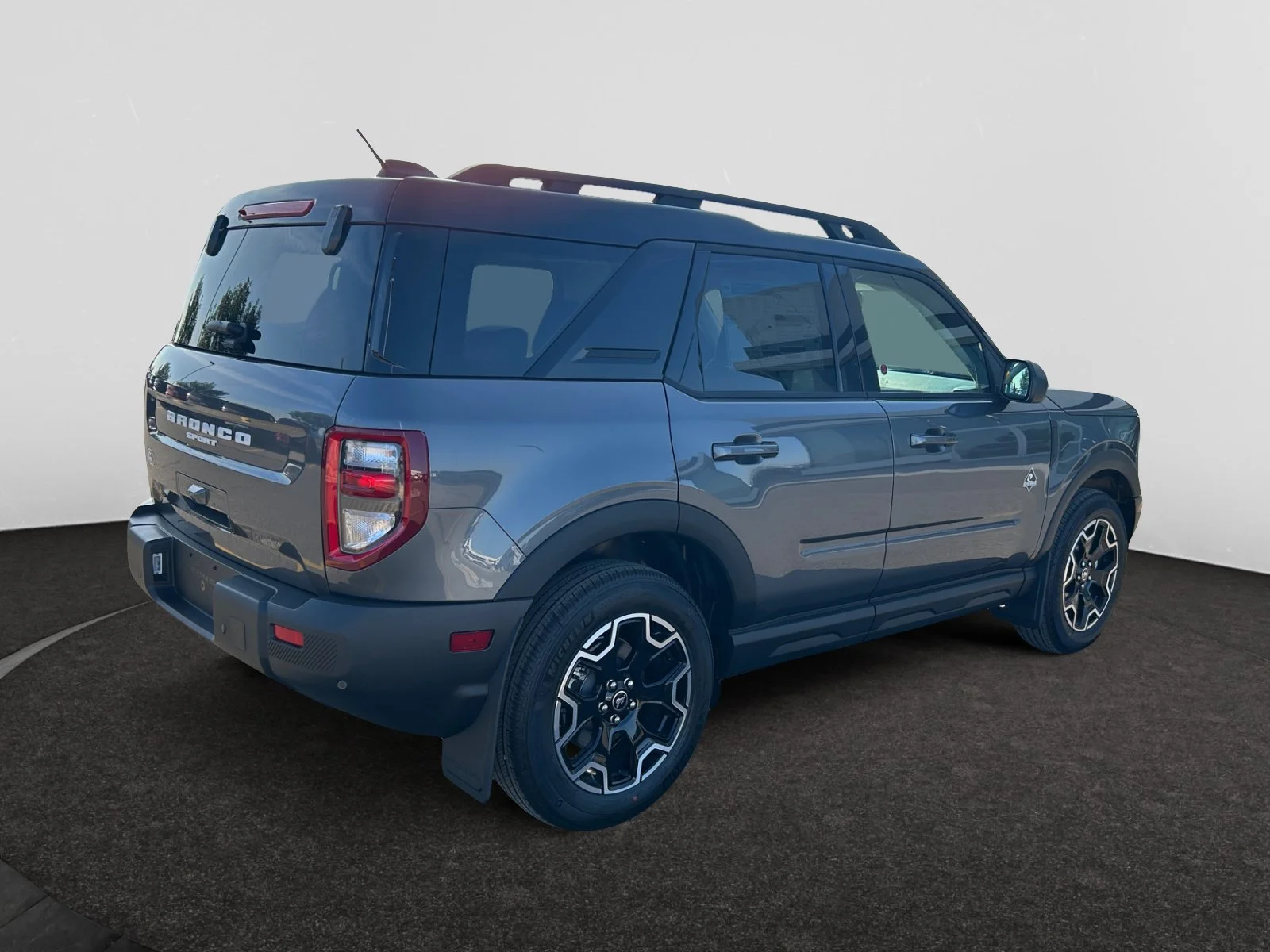 New 2026 Carbonized Grey Metallic Ford Outer Banks image 5