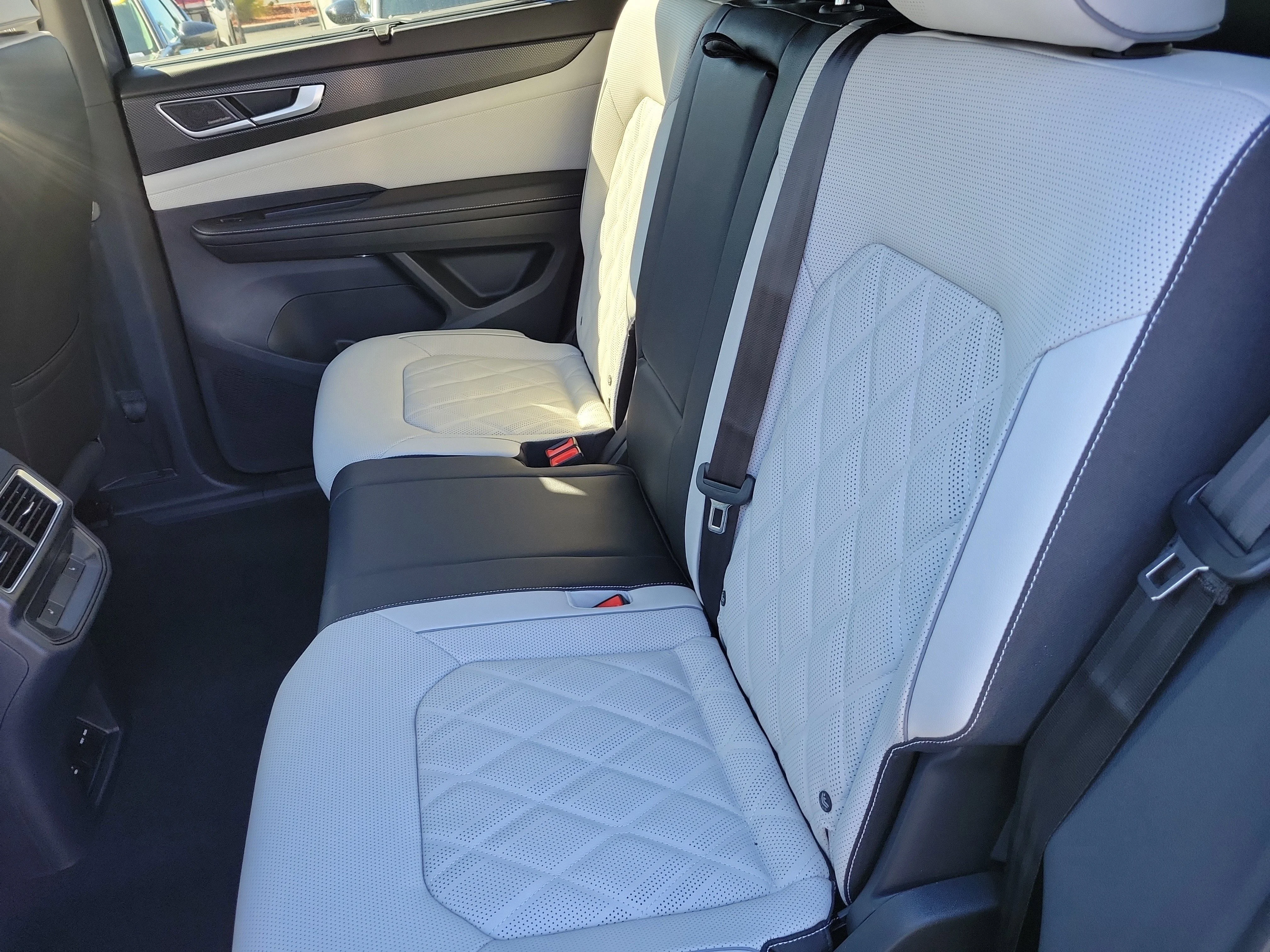 New 2026 Gray Volkswagen 2.0T SEL Premium R-Line image 15