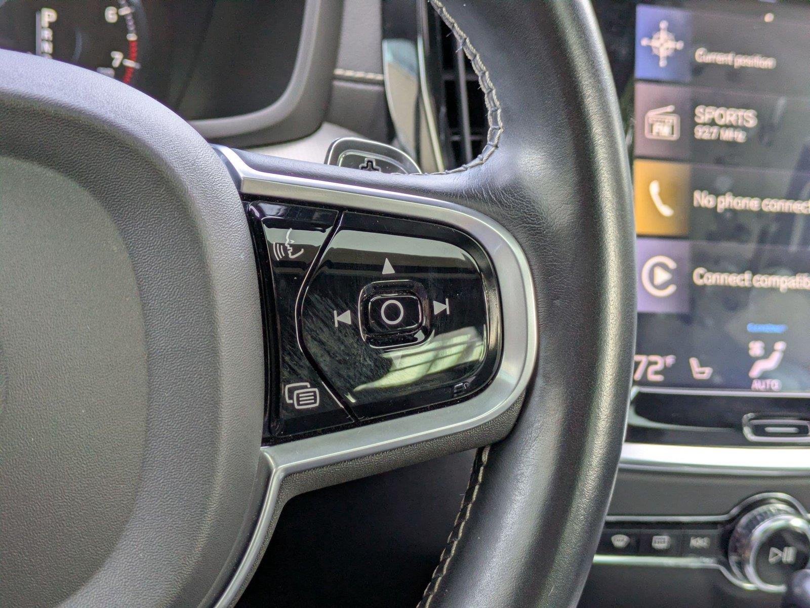 Used 2020 Pebble Grey Metallic Volvo R-Design image 13