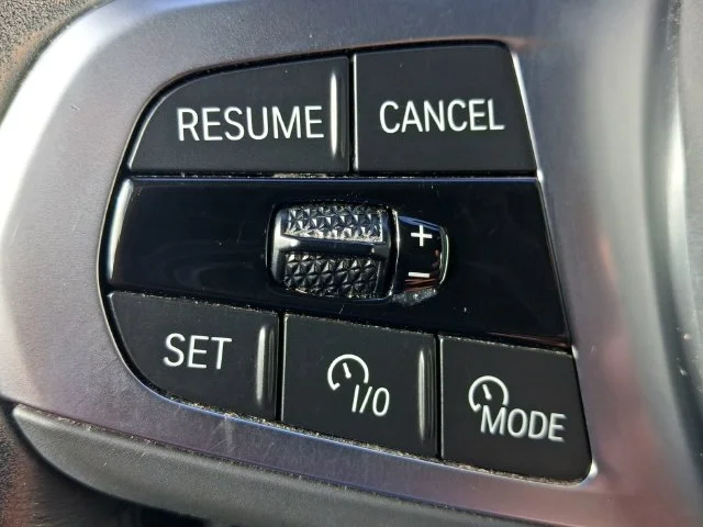 Used 2024 White BMW sDrive40i image 16
