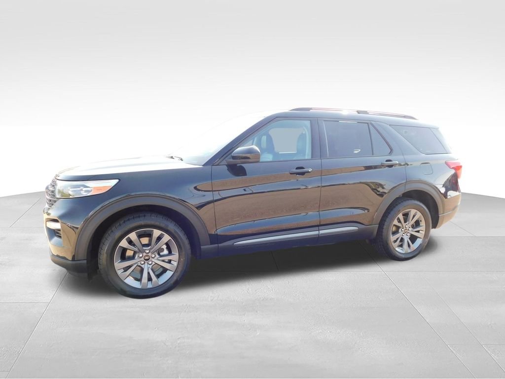 Used 2023 Black Ford XLT image 10