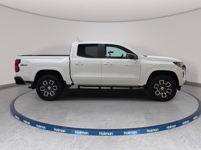 Used 2024 White Chevrolet Z71 image 5