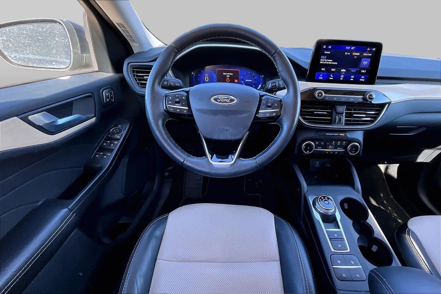 Used 2022 Agate Black Metallic Ford Titanium image 6