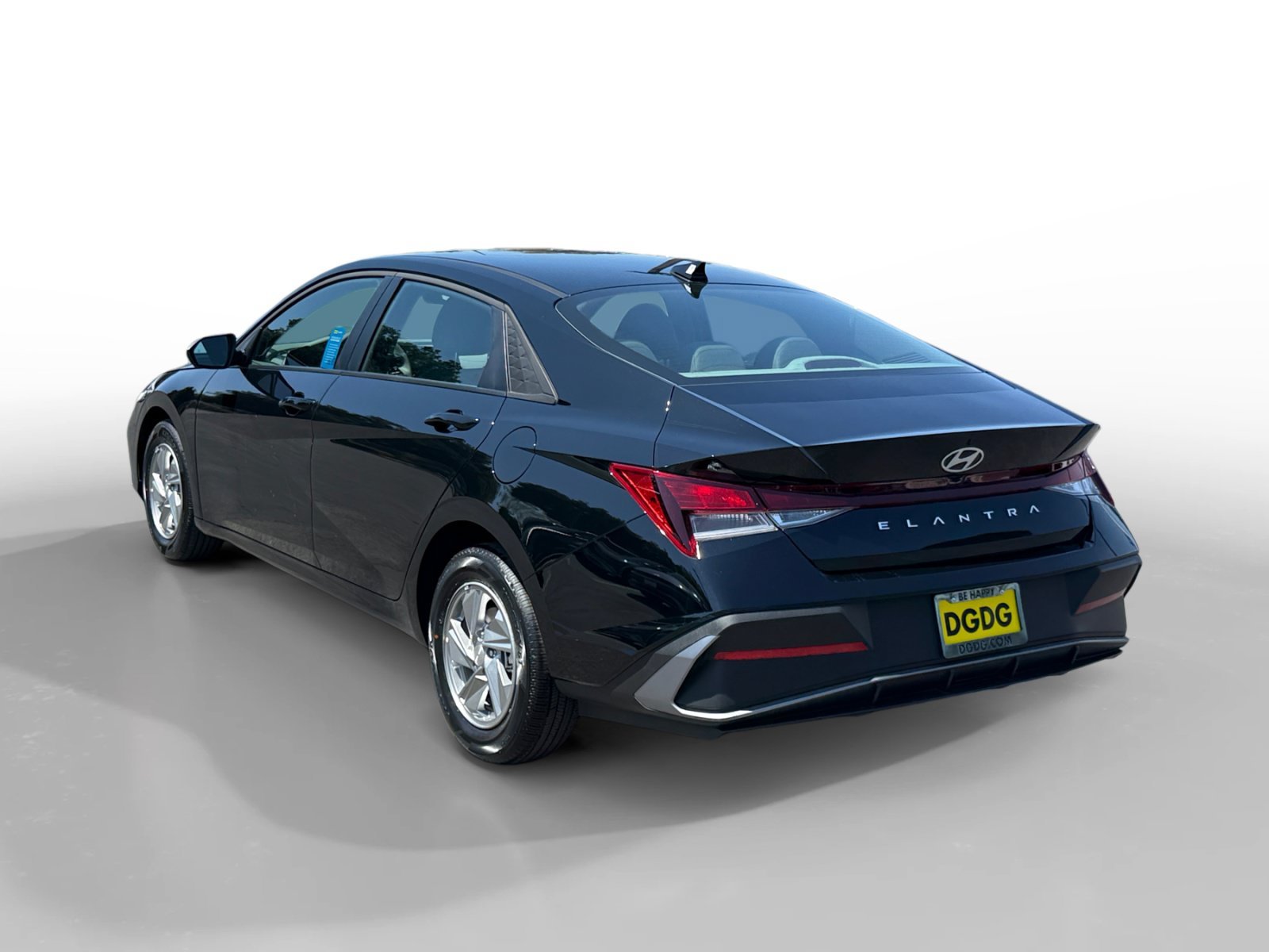 Certified Used 2026 Abyss Black Hyundai SE image 3