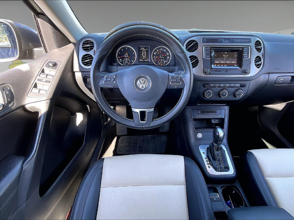 Used 2016 Pepper / Gray Volkswagen S image 16