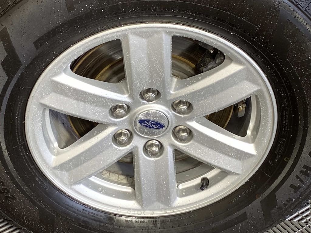 Used 2021 Red Ford XLT image 26