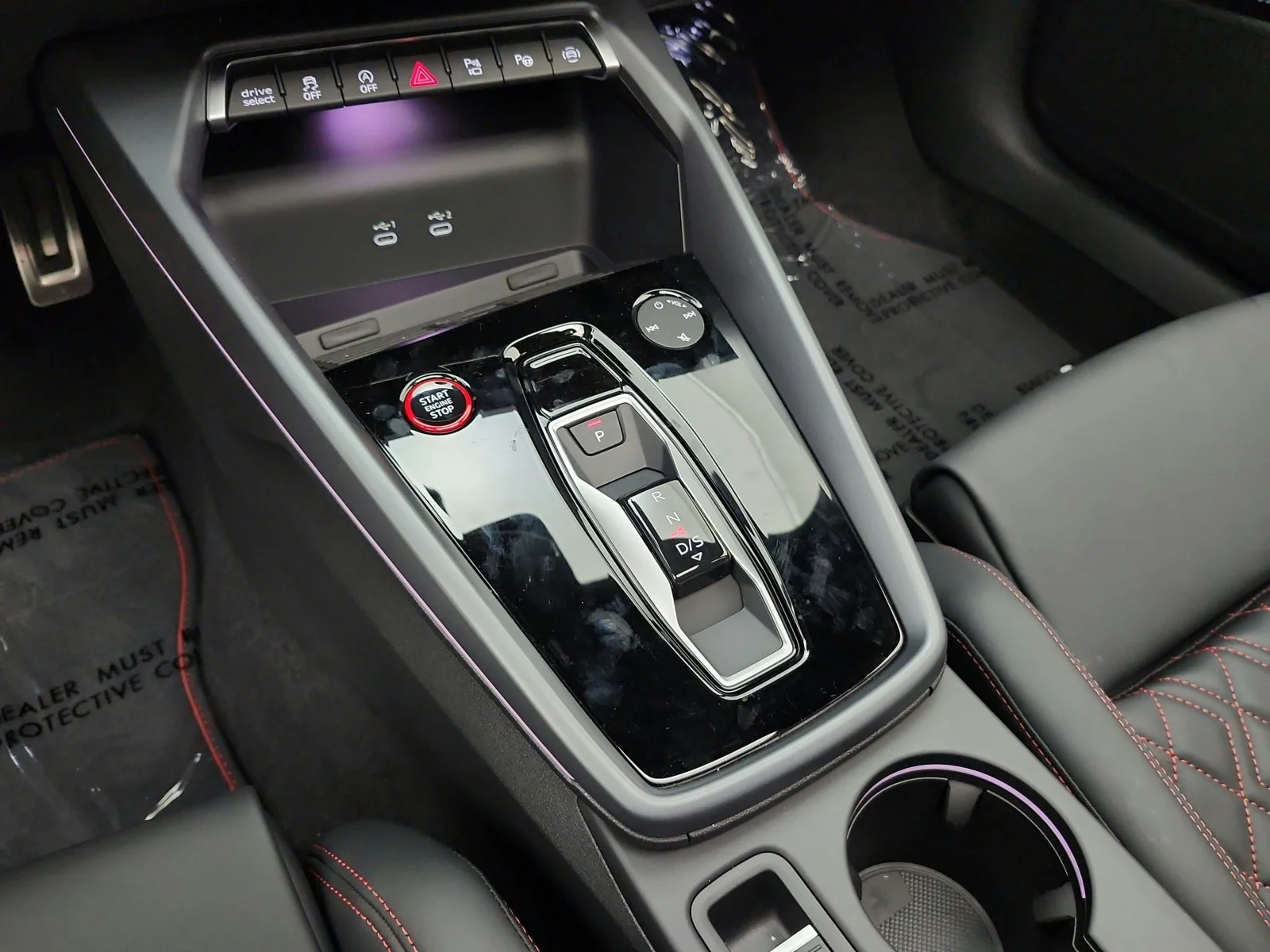 New 2026 Daytona Gray Pearl Effect Audi quattro image 10