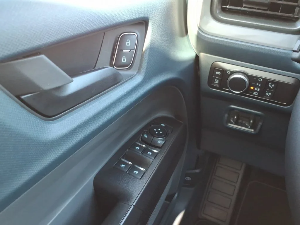2026 Ford Maverick XLT - Photo 19