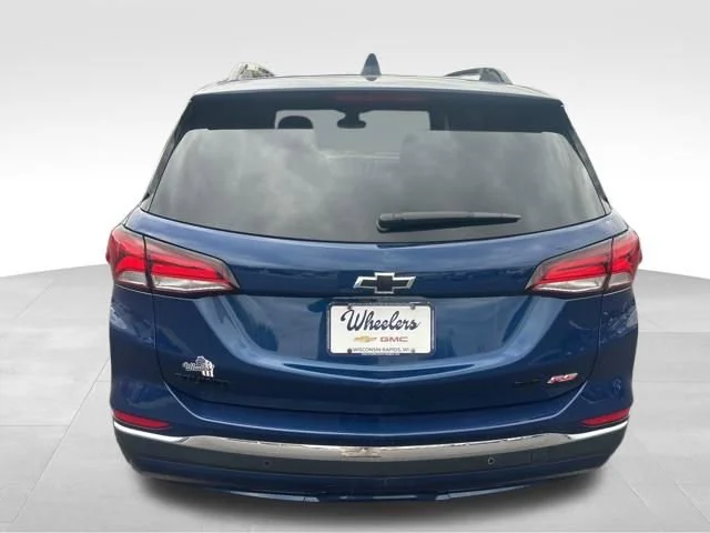 Used 2022 Blue Glow Metallic Chevrolet RS image 3