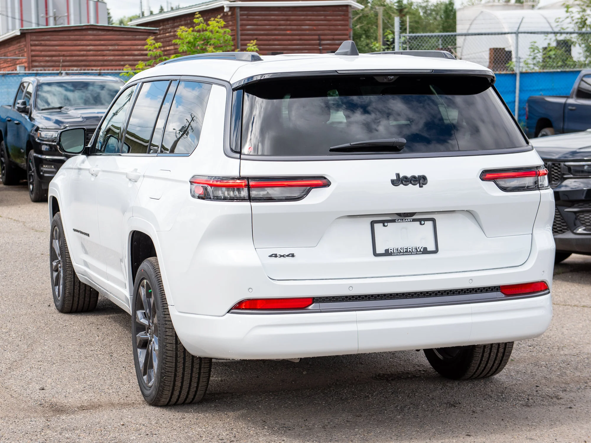 New 2026 White Jeep Limited Reserve* image 3