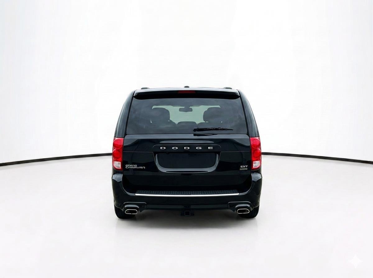 Used 2018 Black Onyx Crystal Pearlcoat Dodge SXT image 7