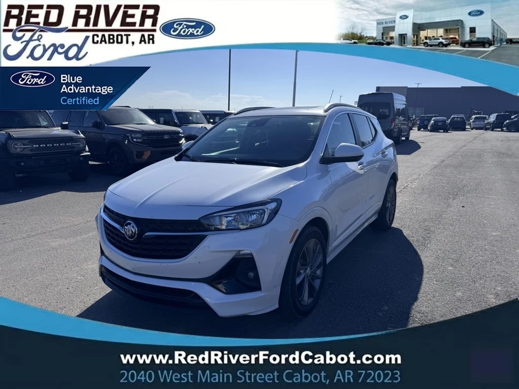 Used 2023 White Frost Tricoat Buick Select image 1