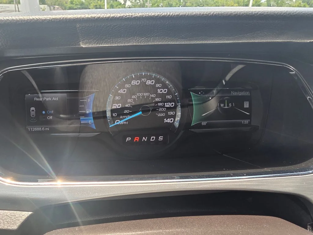 Used 2015 Magnetic Metallic Ford SEL image 16