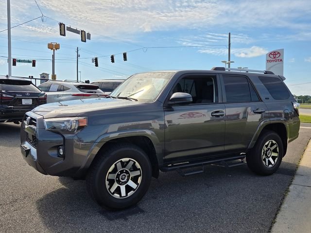 Used 2021 Gray Toyota SR5 image 3