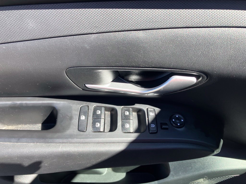 Used 2024 Gray Hyundai SEL image 8