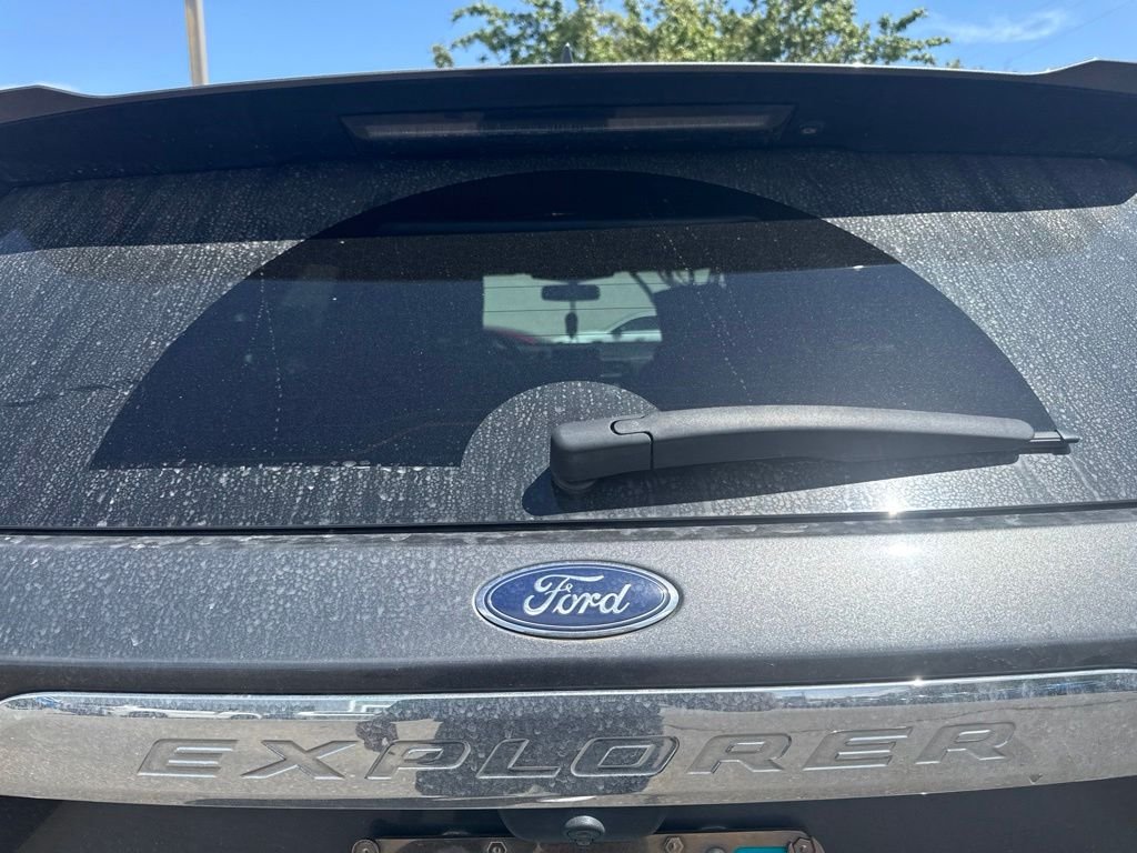 Used 2020 Gray Ford Limited image 13