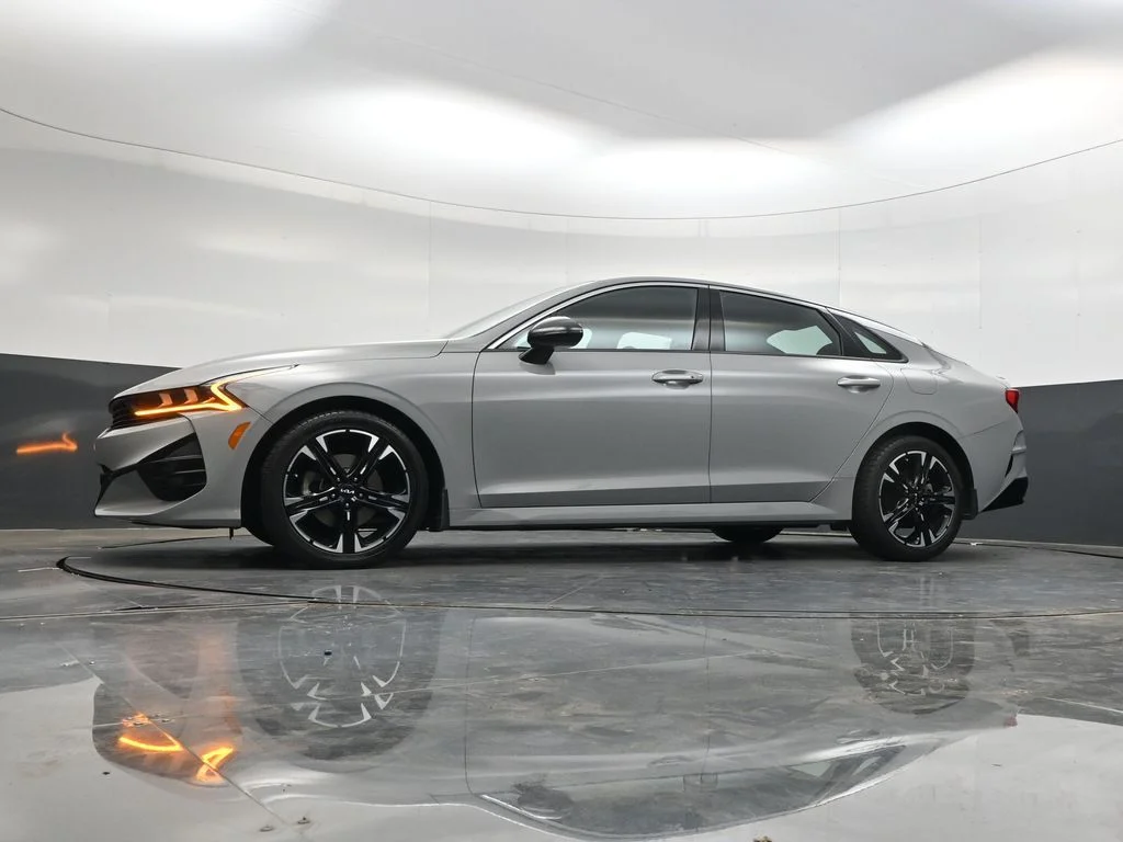 Used 2022 Gray Kia GT-Line image 27