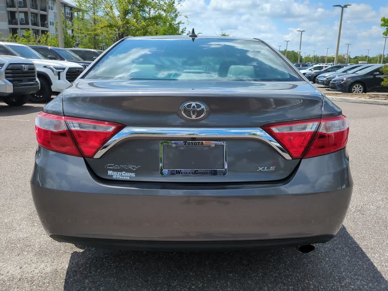 Used 2015 Predawn Gray Mica Toyota XLE image 5