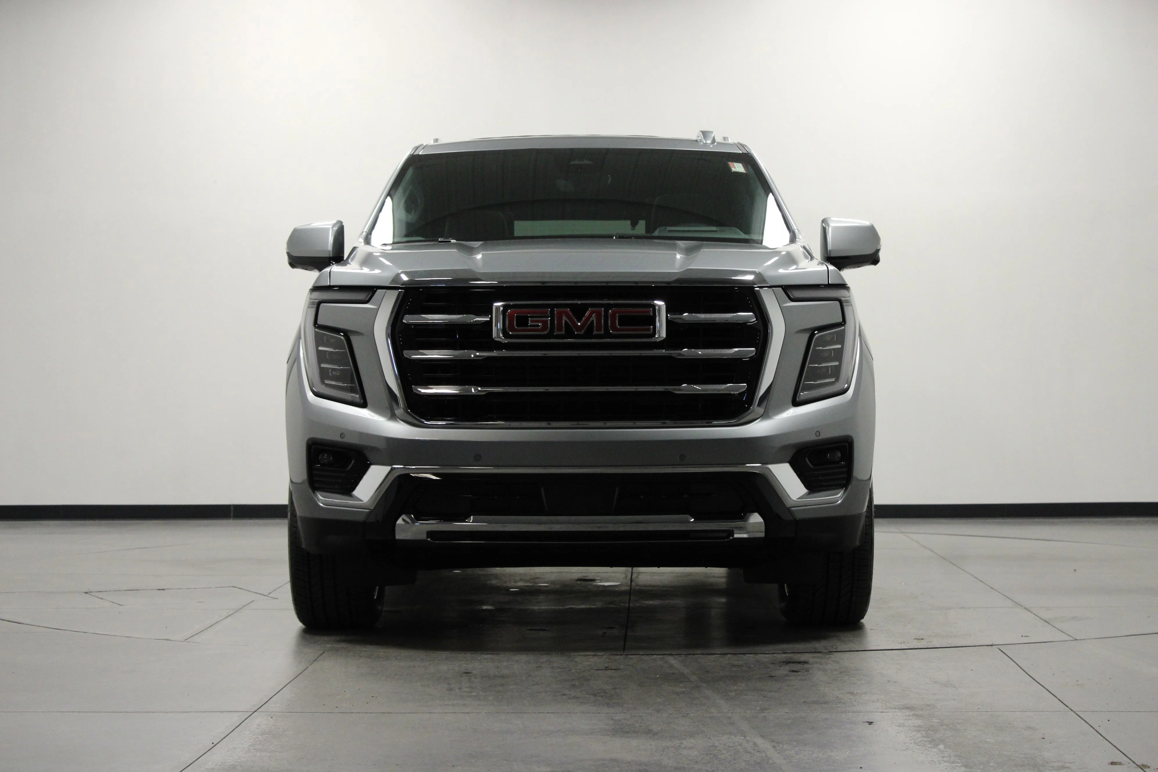 New 2026 Sterling Metallic GMC Elevation image 9