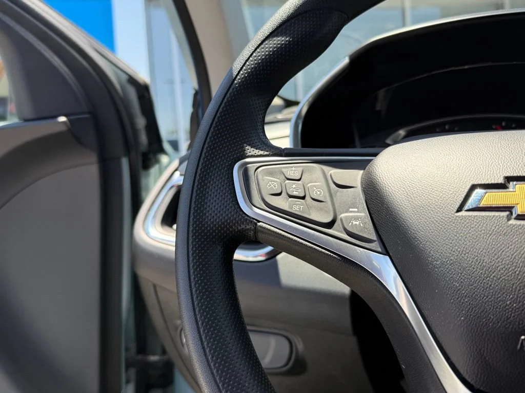 Used 2022 Seaglass Blue Metallic Chevrolet LT image 19