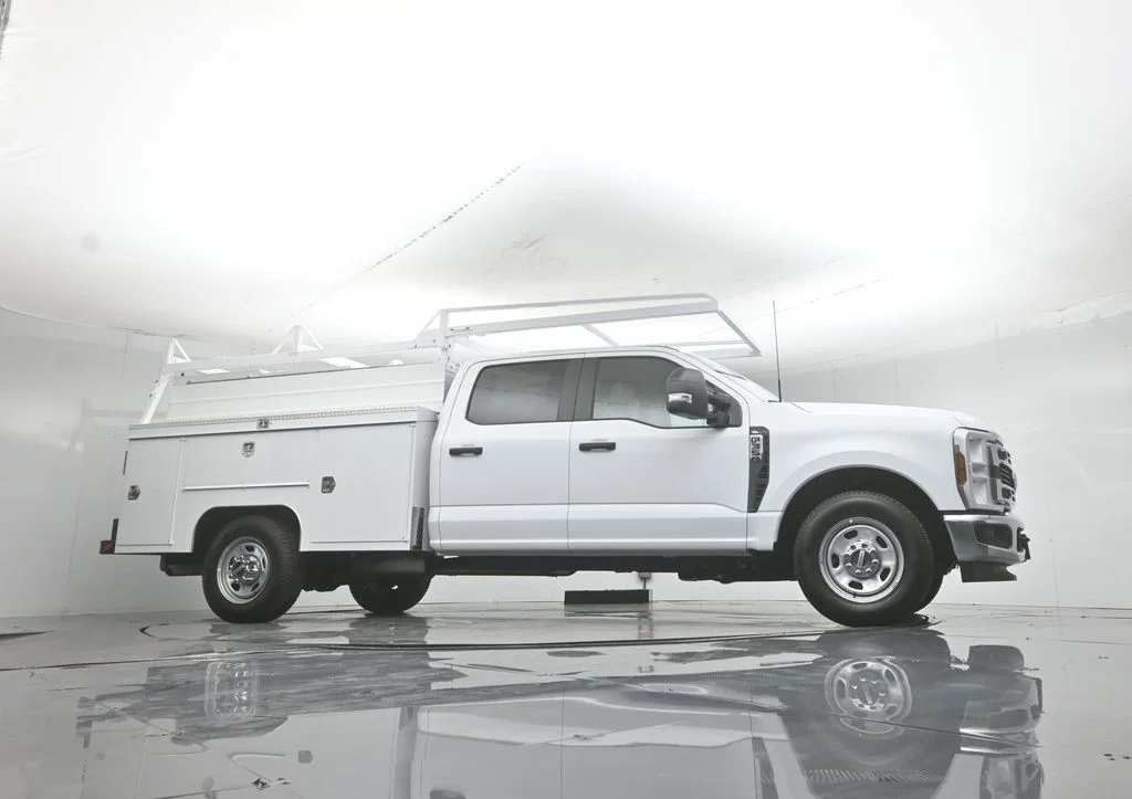 New 2026 Oxford White Ford XL image 54