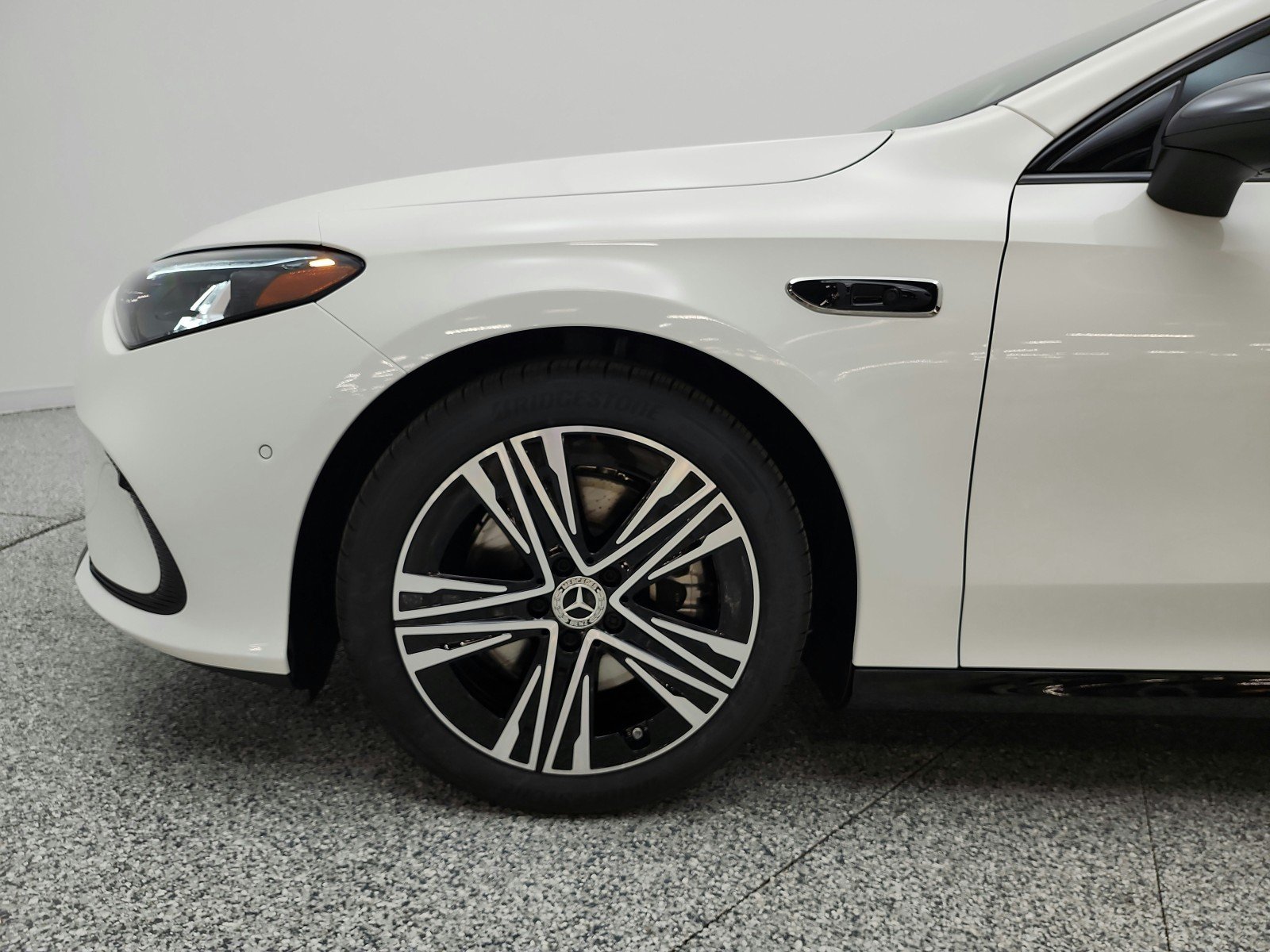 New 2027 Polar White Mercedes-Benz CLA 250+ Electric RWD image 15