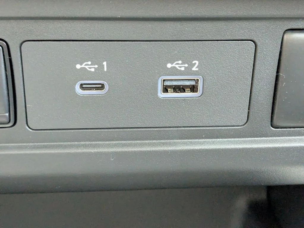 2025 Nissan Frontier SV - Photo 30